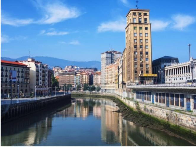 A 5 Minutos Andando Del Casco Viejo, Ayuntamiento, Plaza Circular Y Gran Via De Bilbao Y Proximo A Las 2 Lineas De Metro Экстерьер фото